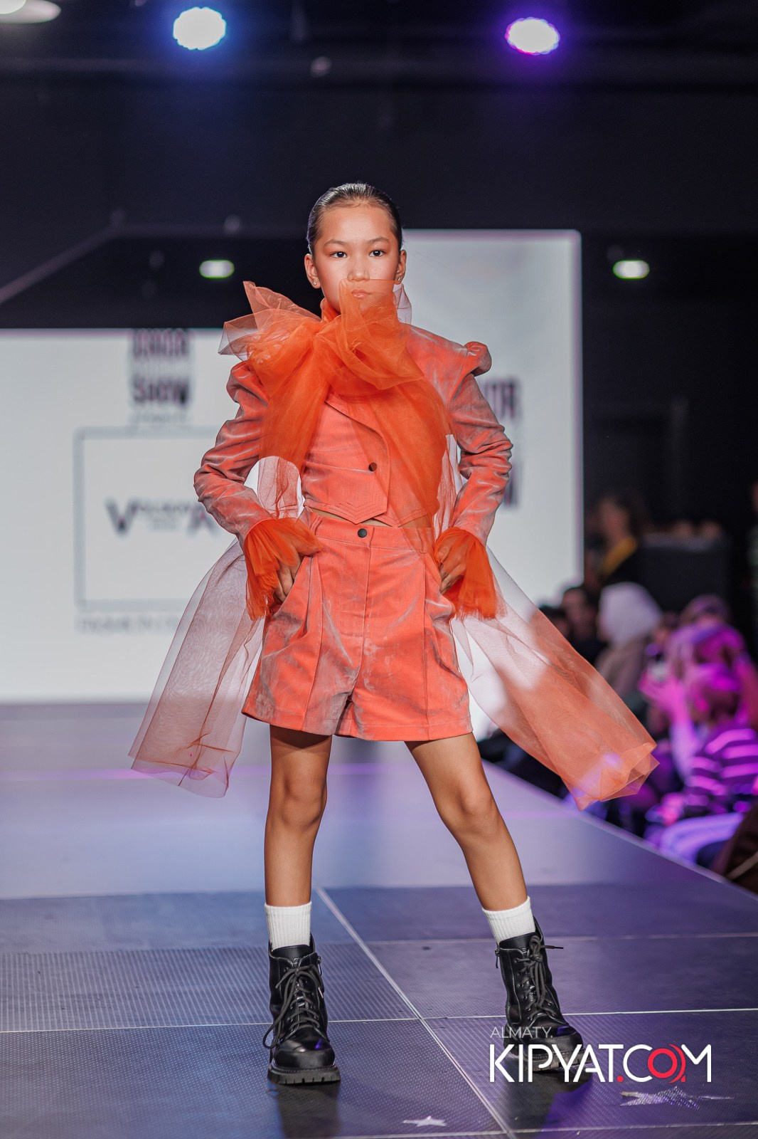 JUNIOR MODELS SHOW В РАМКАХ БЛАГОТВОРИТЕЛЬНОГО ПРОЕКТА МОДА ЗА СЧАСТЬЕ ДЕТЕЙ. КИПЯТКОМ АЛМАТЫ!