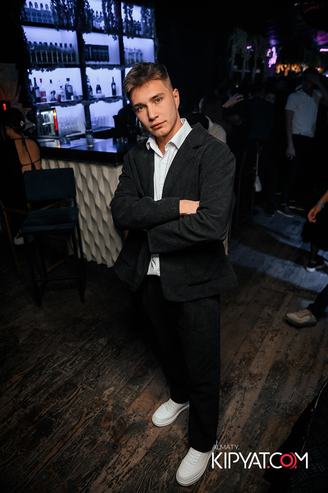 UYAT EMES BAR. КИПЯТКОМ АЛМАТЫ!