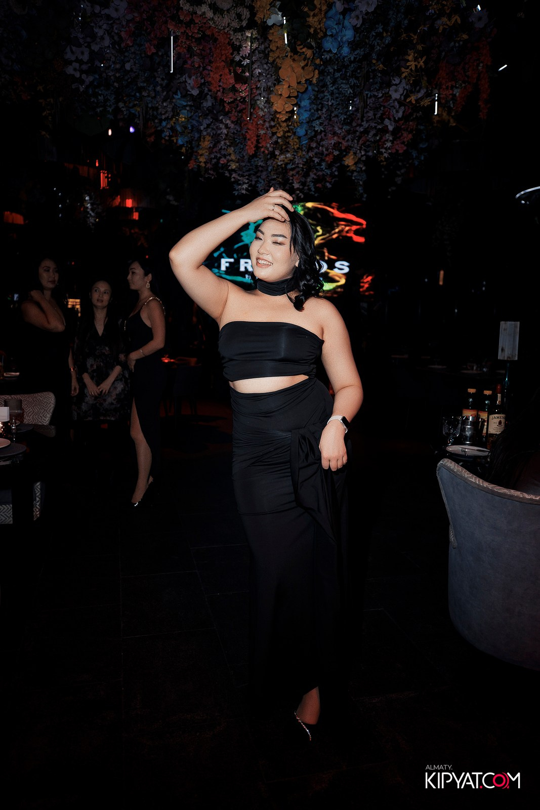 FRIENDS BAR & TERRACE. КИПЯТКОМ АЛМАТЫ! Фотосъемка мероприятий в Алматы