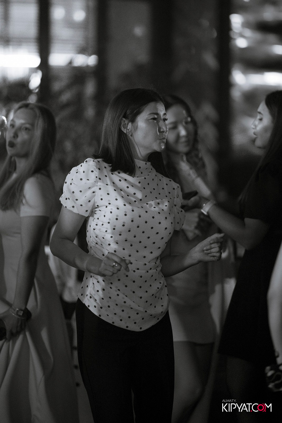 FRIENDS BAR & TERRACE. КИПЯТКОМ АЛМАТЫ! Фотосъемка мероприятий в Алматы