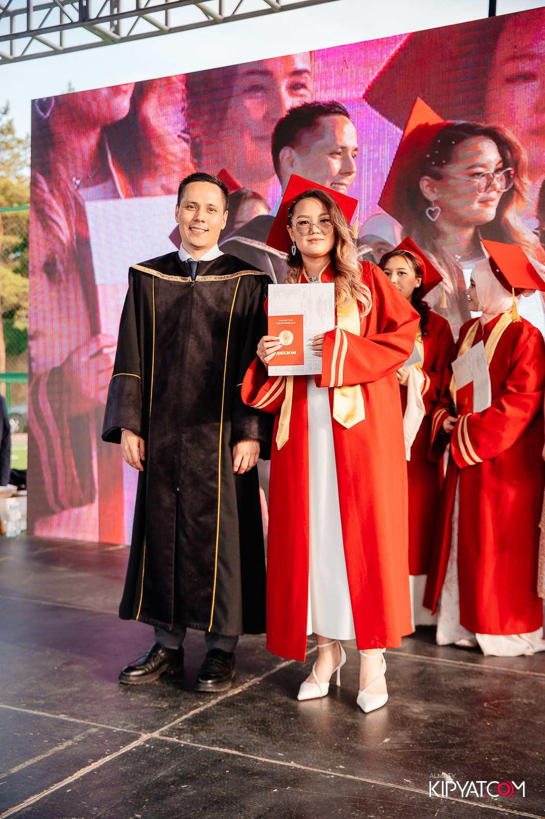 ВРУЧЕНИЕ ДИПЛОМОВ — НАРХОЗ КОЛЛЕДЖ. Part 3. КИПЯТКОМ АЛМАТЫ!