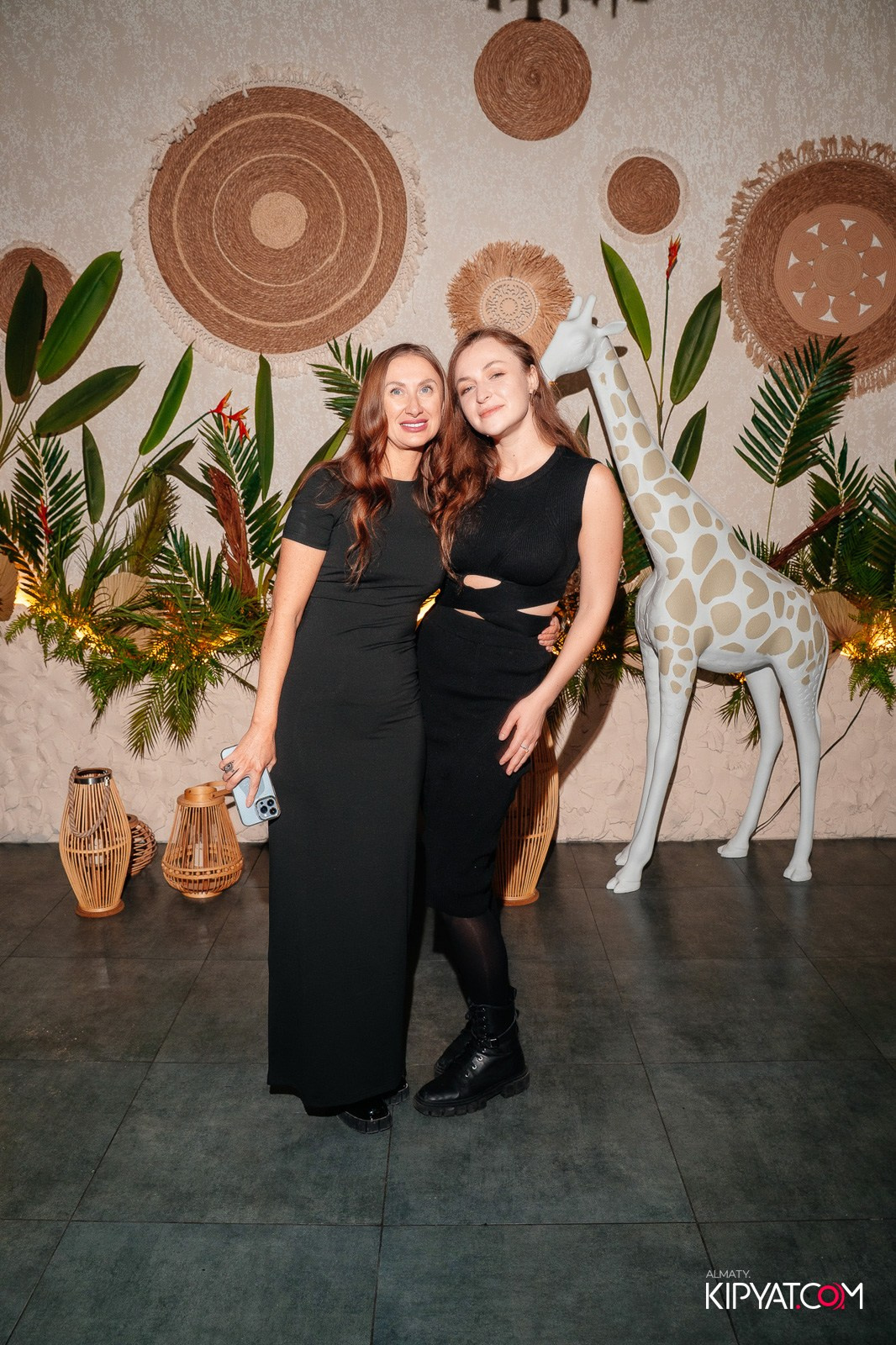 BAY RESTAURANT & BAR. КИПЯТКОМ АЛМАТЫ!