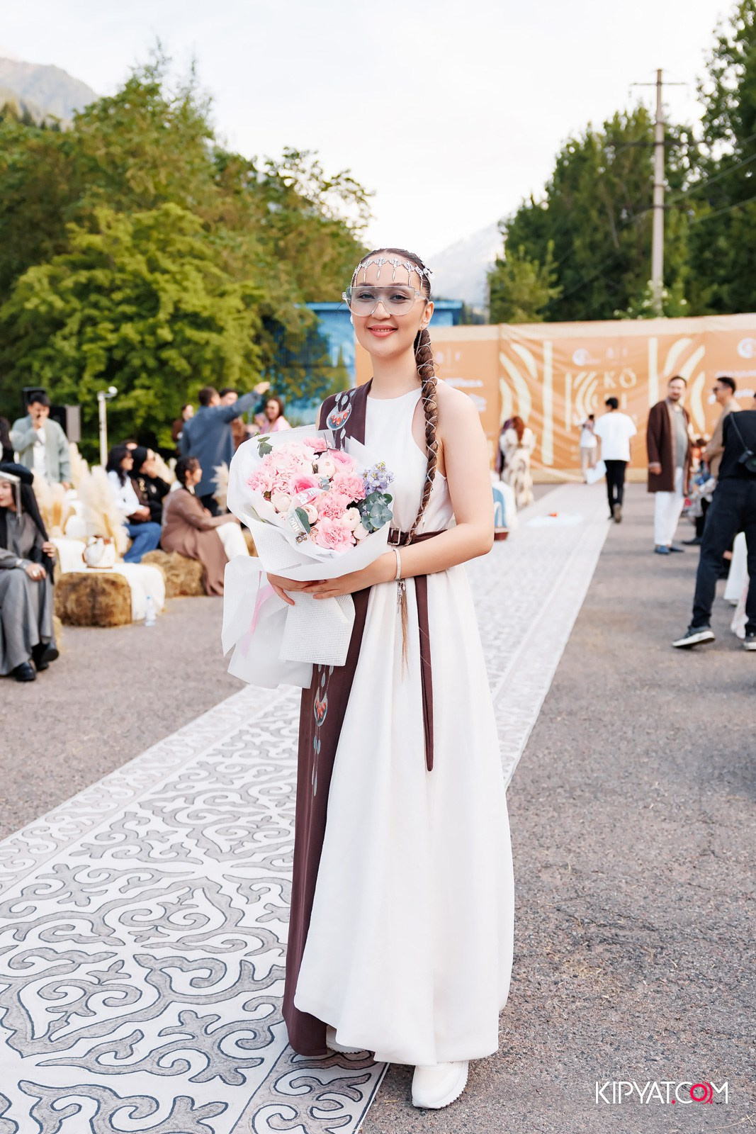 KANG REN TANG. КИПЯТКОМ АЛМАТЫ!