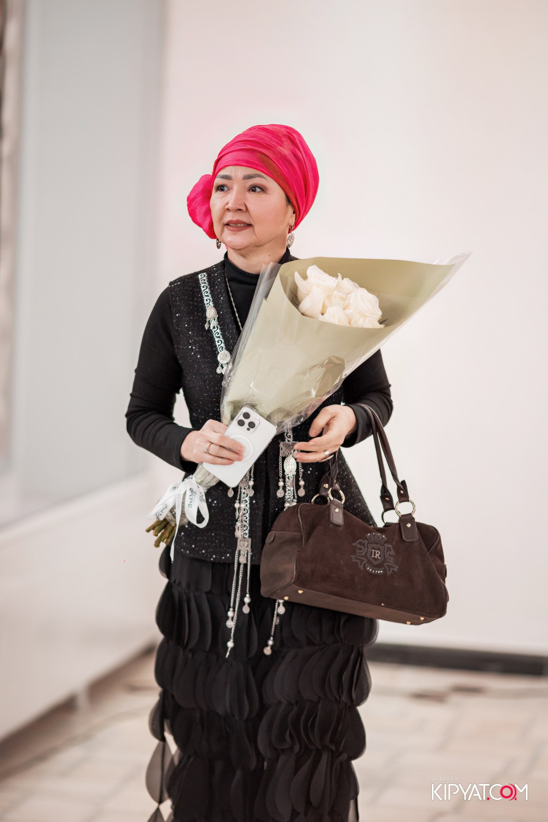 FASHION ПОКАЗ, КАЗАХСКОЙ НАЦИОНАЛЬНОЙ ОДЕЖДЫ. КИПЯТКОМ АЛМАТЫ!