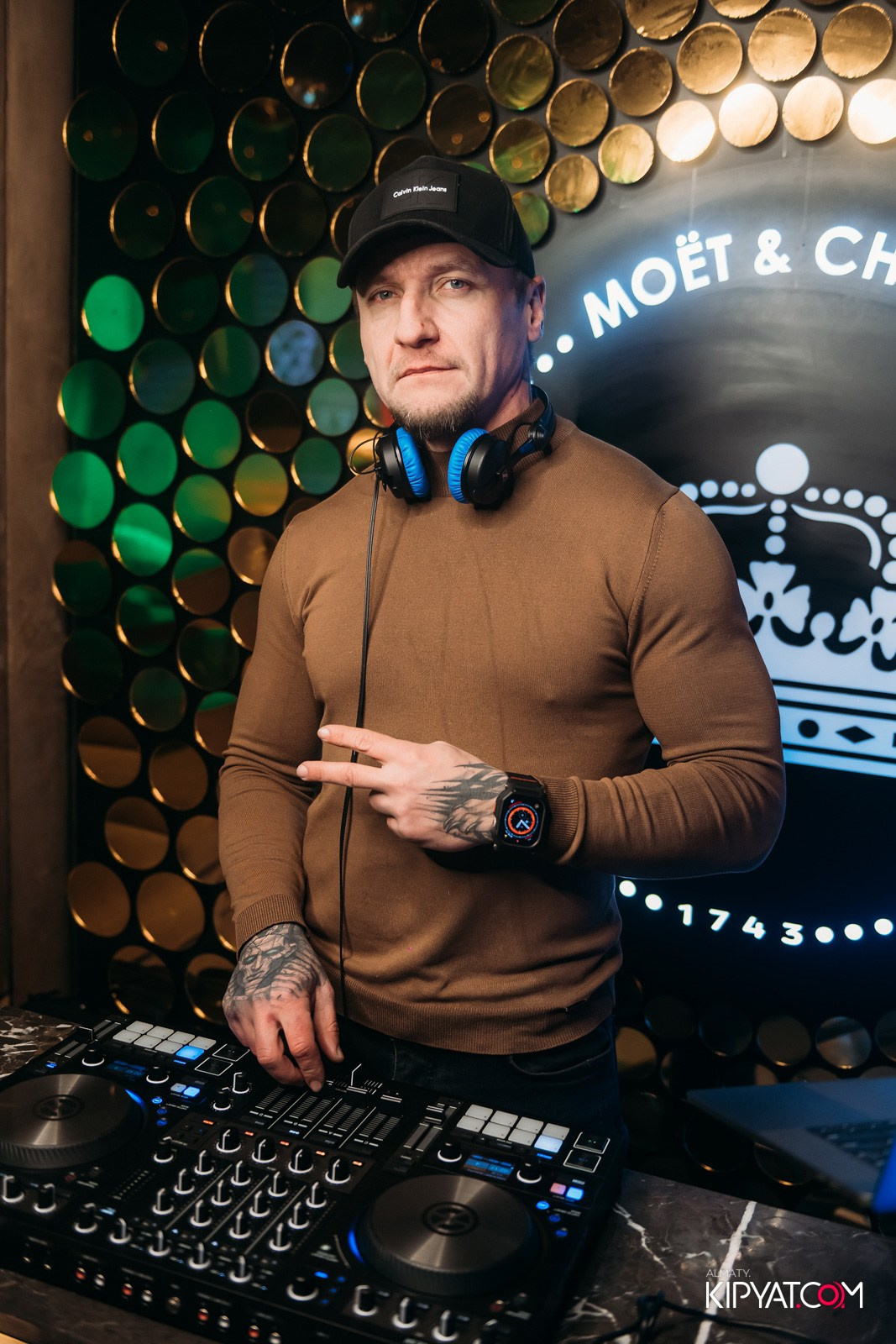 LAUREATE GRANDE CAFE. КИПЯТКОМ АЛМАТЫ!