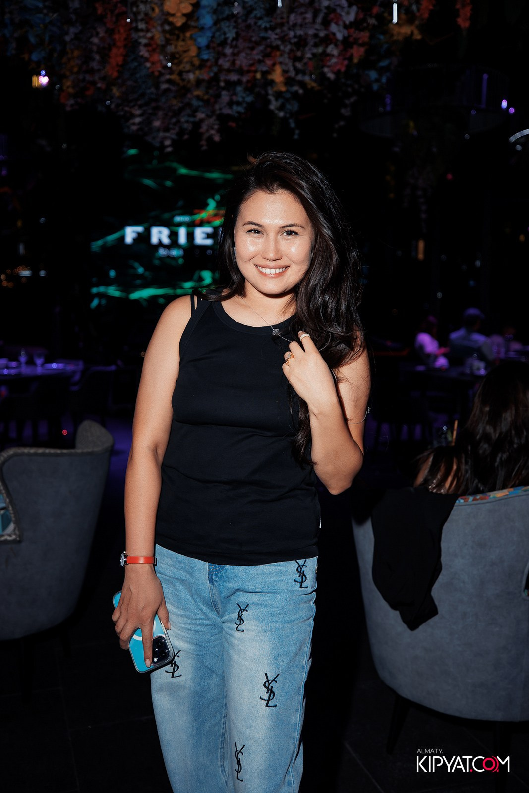 FRIENDS BAR & TERRACE. КИПЯТКОМ АЛМАТЫ!