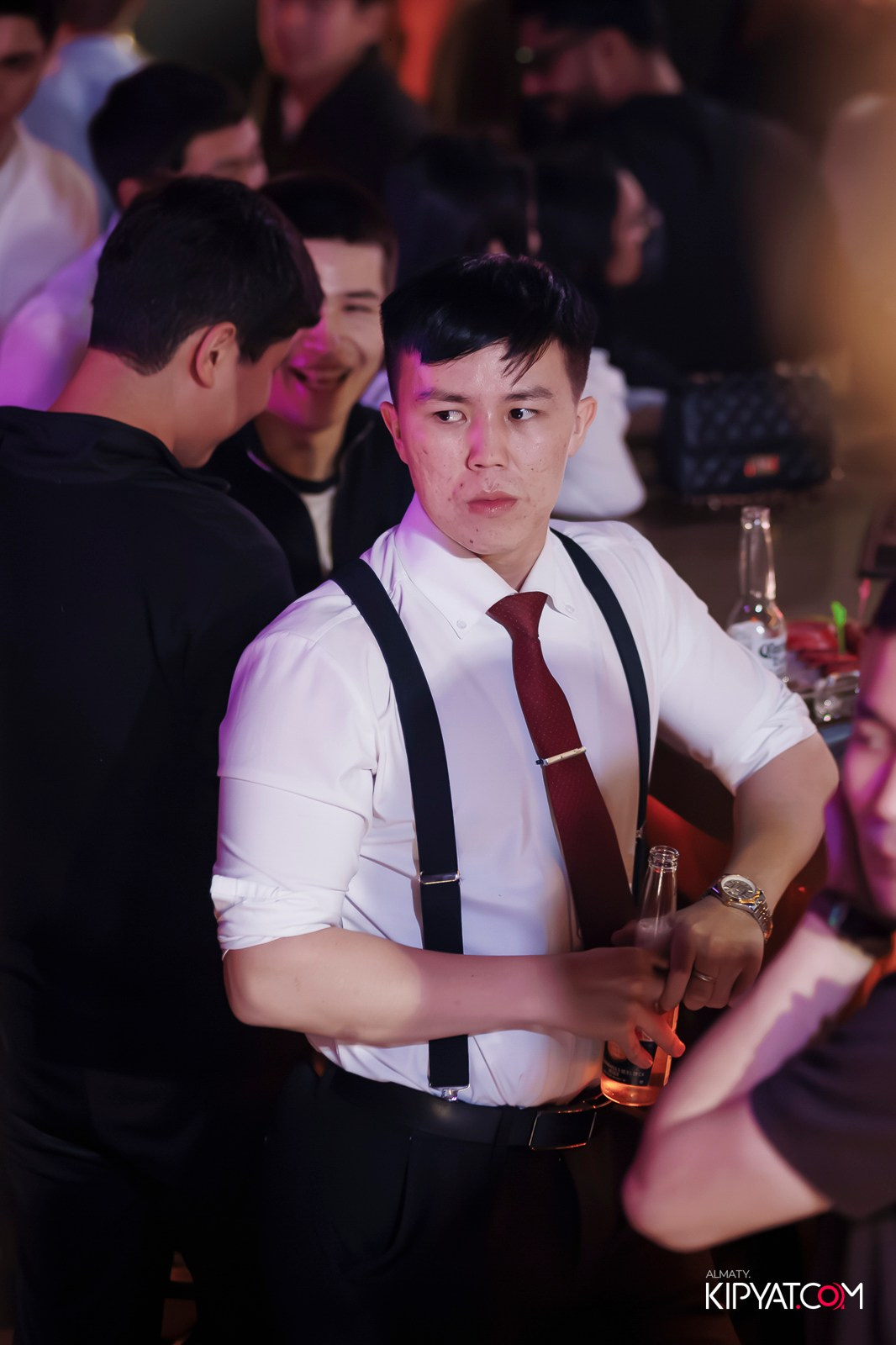 UYAT EMES BAR. КИПЯТКОМ АЛМАТЫ! Фотосъемка мероприятий в Алматы