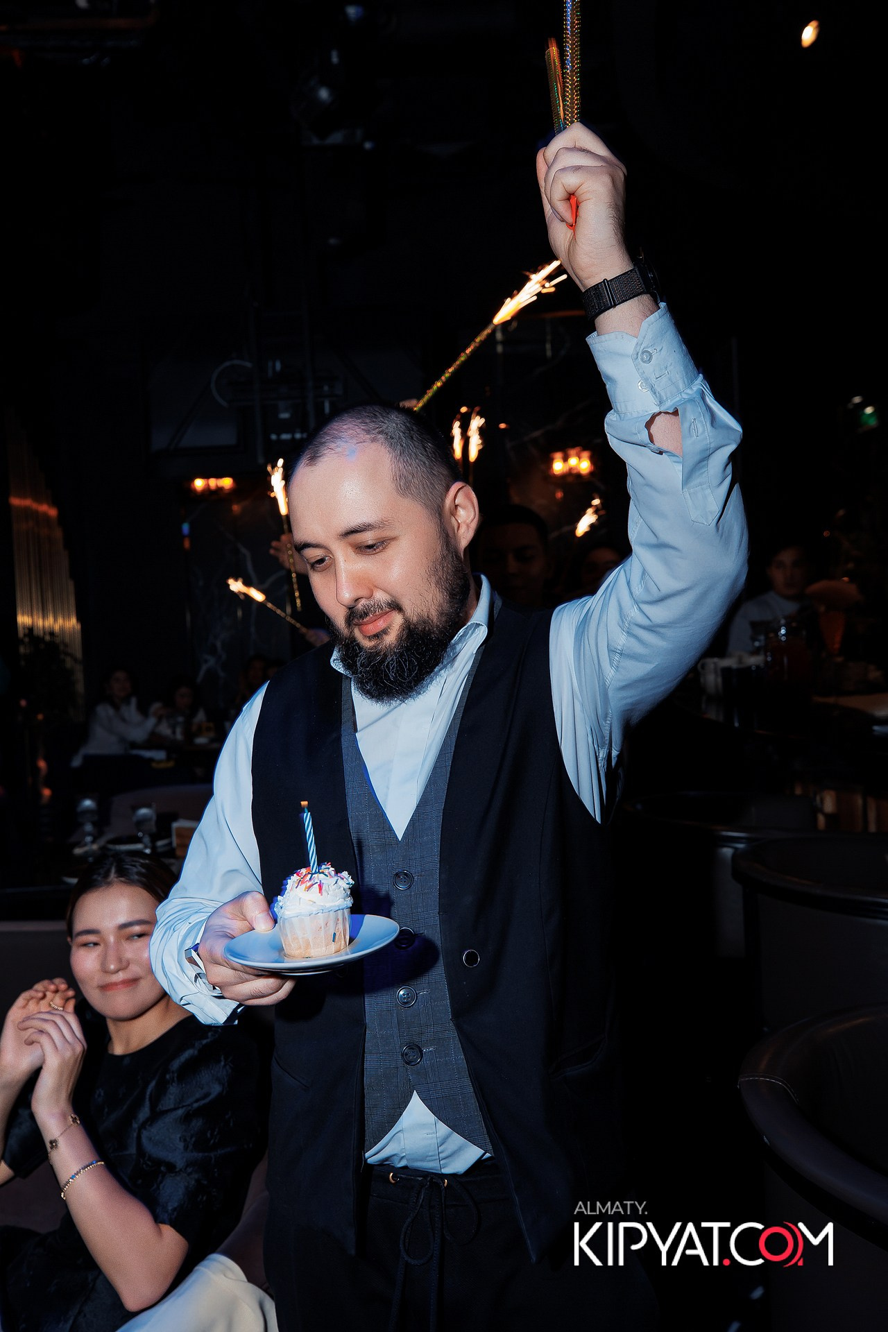 MOOD KARAOKE & TERRACE. КИПЯТКОМ АЛМАТЫ!