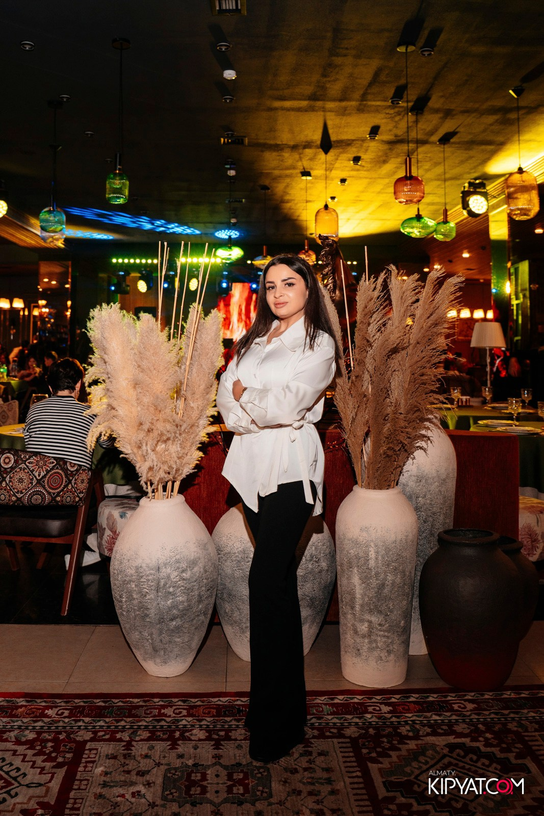 РЕСТОРАН ВЕСЕЛИДЗЕ НА АБАЯ. КИПЯТКОМ АЛМАТЫ!