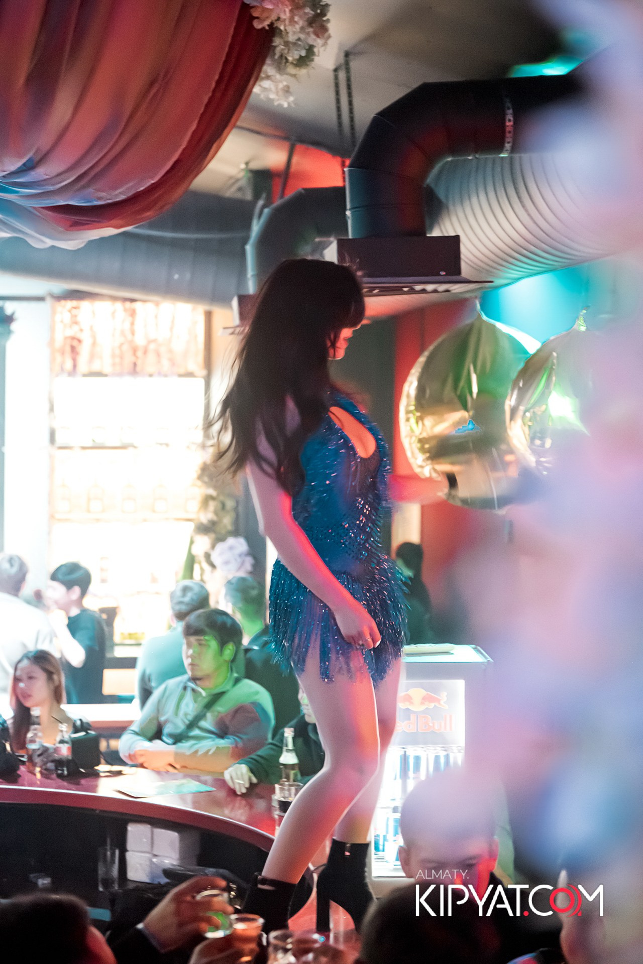 UYAT EMES BAR. КИПЯТКОМ АЛМАТЫ!