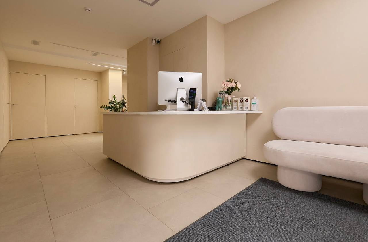 Blago dent clinic. Святослав Лебедев | Рекламный фотограф — Коммерческая съемка, Арт-дирекшн, AI-интеграция