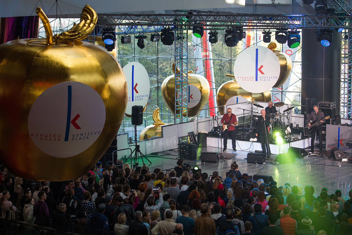 Открытие Kunzevo Plaza. Юлия Розанова, коммерческий фоторепортаж в Москве