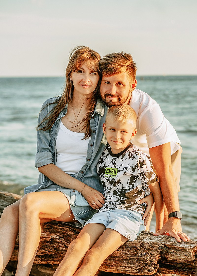 Семейная фотосессия в Сириусе и Адлере. Фотограф в Адлере, Сириусе, Красной Поляне — лавстори, семейные и индивидуальные фотосессии