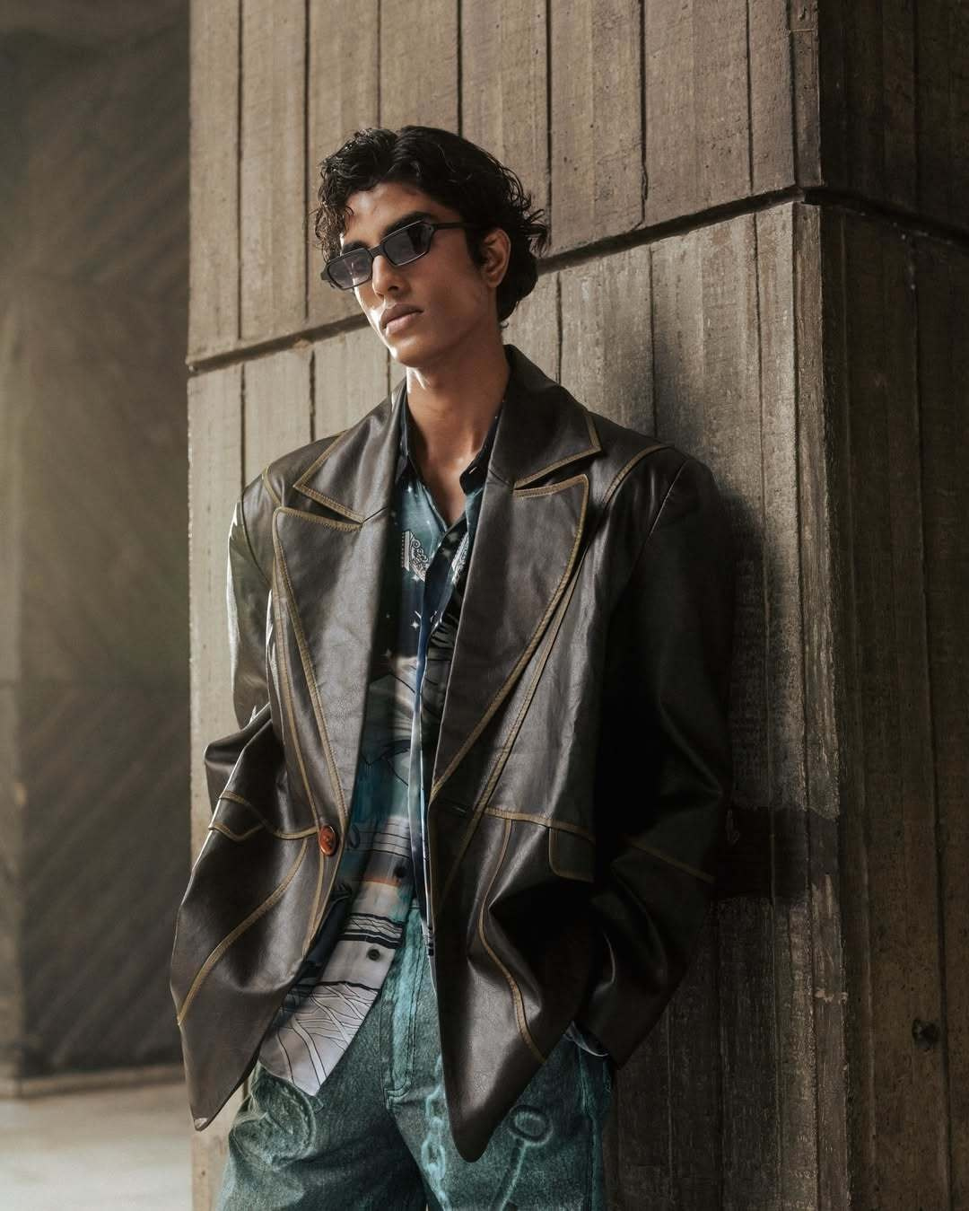 Saurang. Axis model management