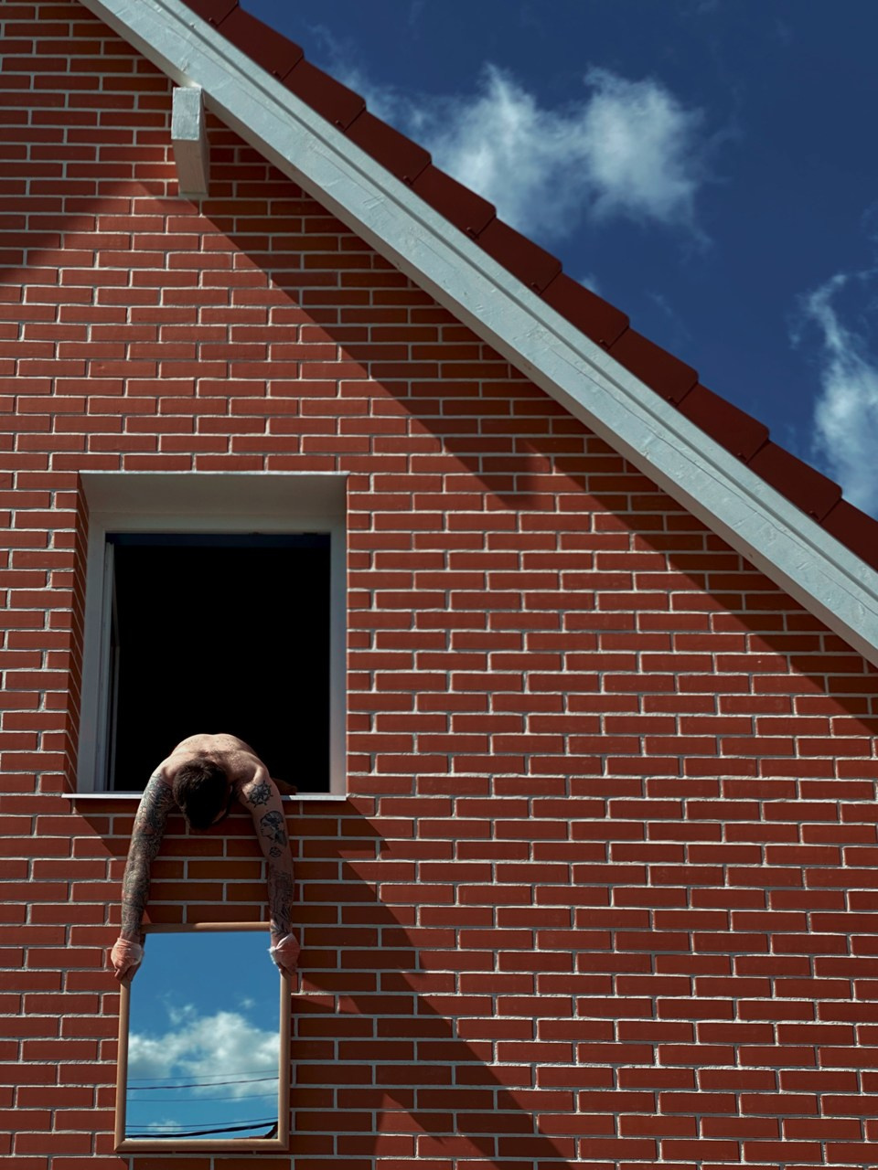 Современная концептуальная фотография о теле, уязвимости и идентичности. Визуальная практика на стиле честности, пост-иронии и искусства.Рекламная фотография, Концептуальная фотография, Современный художник, Психология, Коммерческий фотограф, Репортажный фотограф, Стрит фотография, Арт, Сюрреализм, Мобильная фотография, Снято на айфон, Дима Бурза