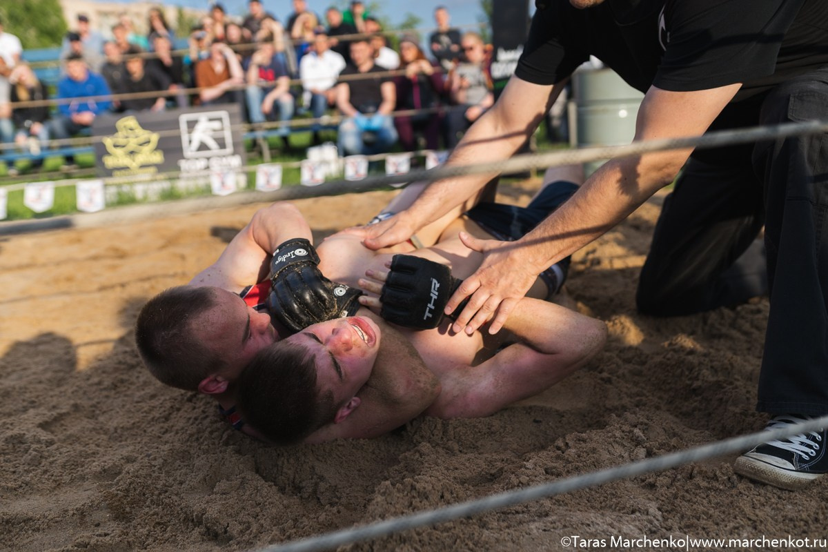 STRELKA. Репортажный и семейный фотограф в Санкт-Петербурге Тарас Марченко