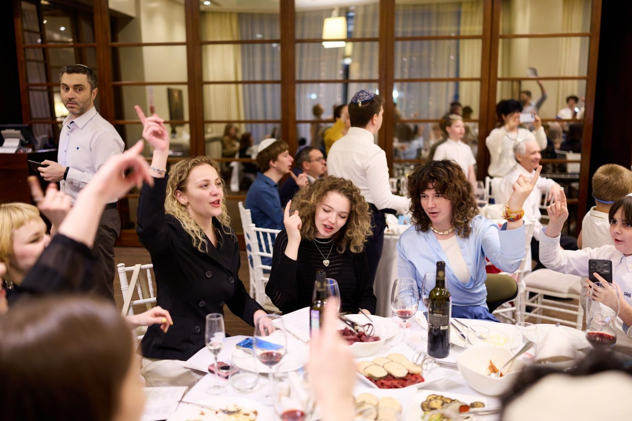 Отзывы. Яркий репортажный фотограф в Москве Лоскутов Глеб