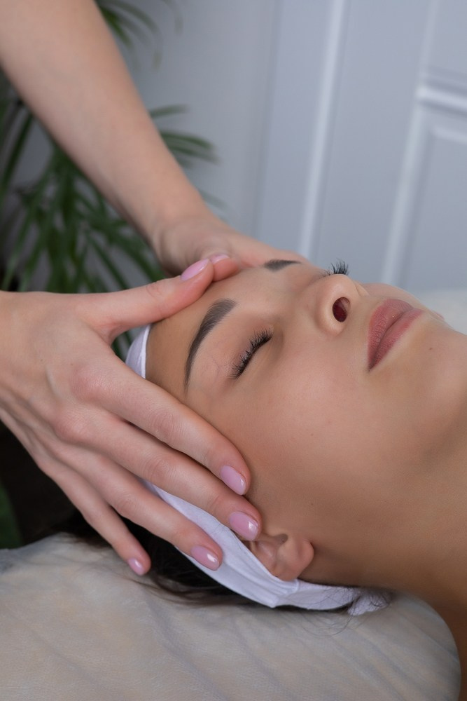 Массаж. Семейный и Свадебный фотограф в Сочи