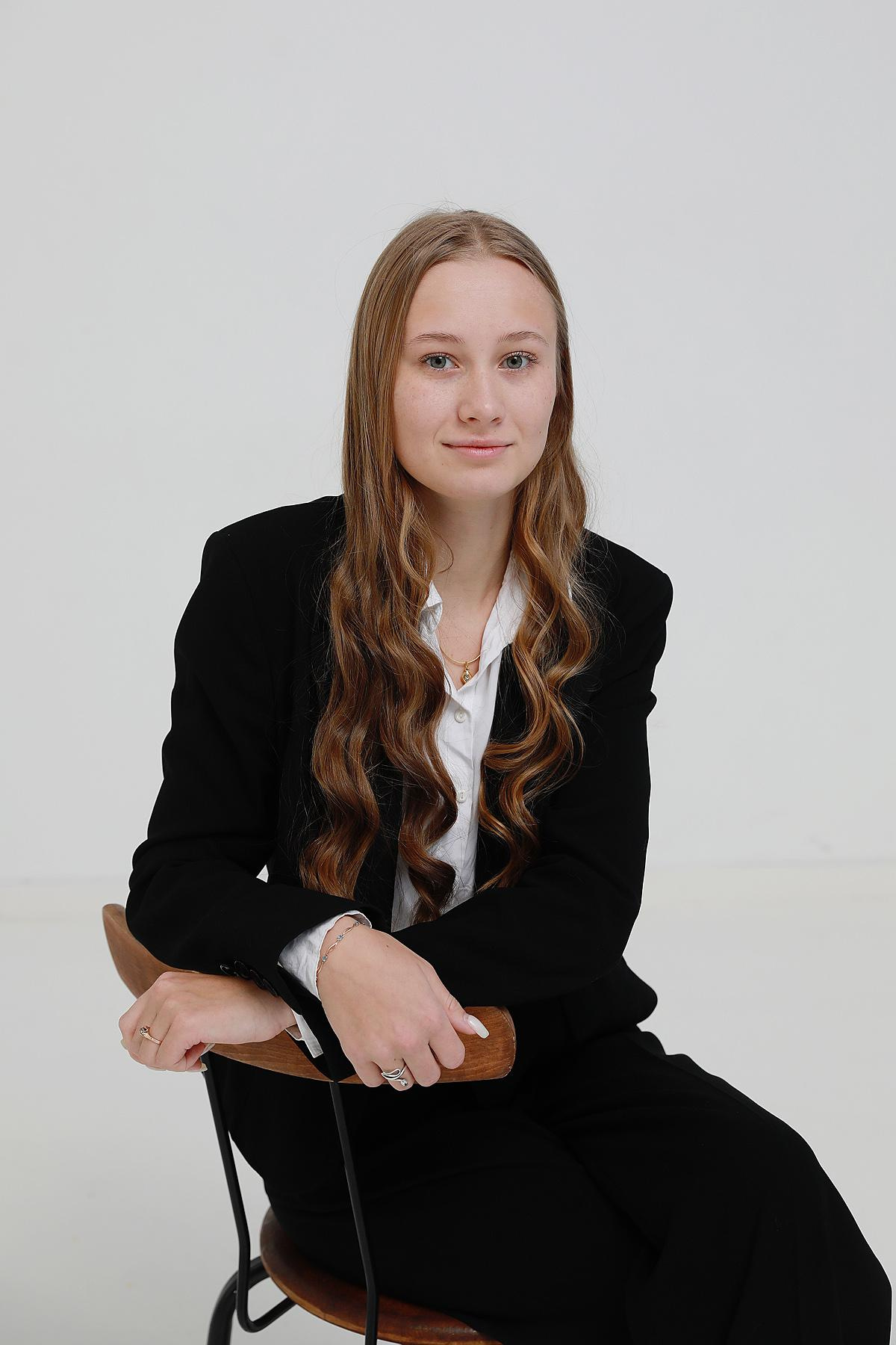 Съемка в студии, 11 класс. Фотограф Тимофеева Юлия