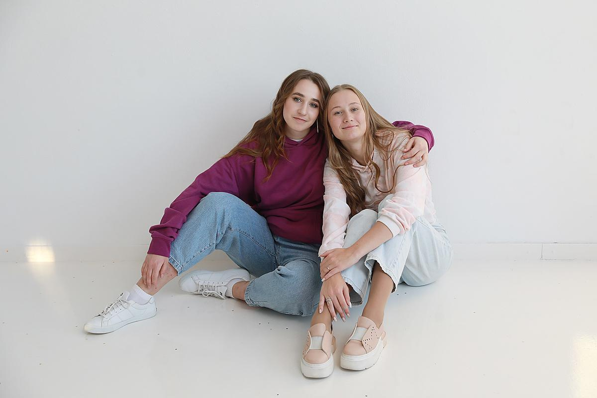 Съемка в студии, 11 класс. Фотограф Тимофеева Юлия