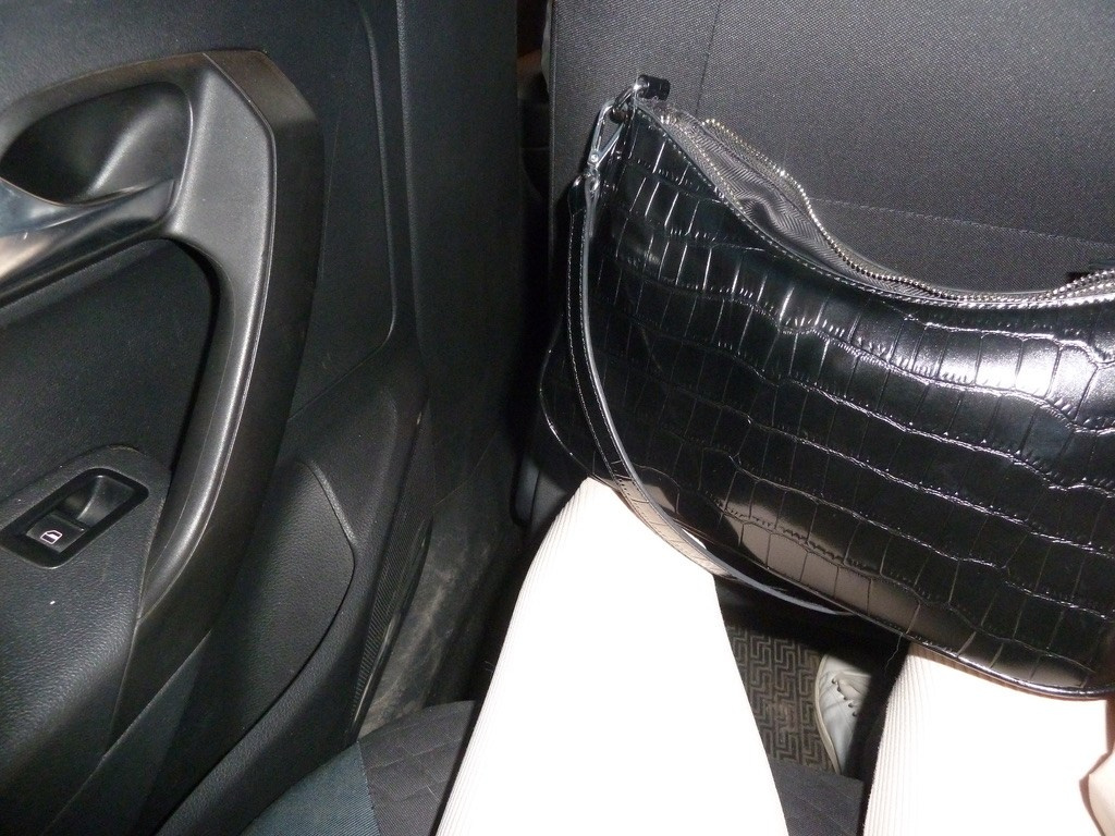 Purse. Art direction & Design | Curiosa