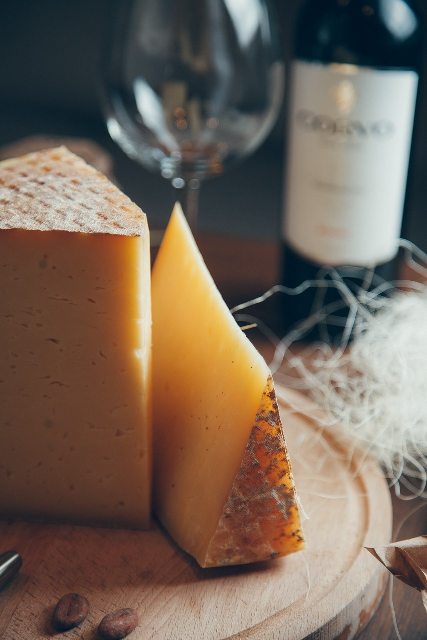 Фуд-фото для магазина Сыр и Вино