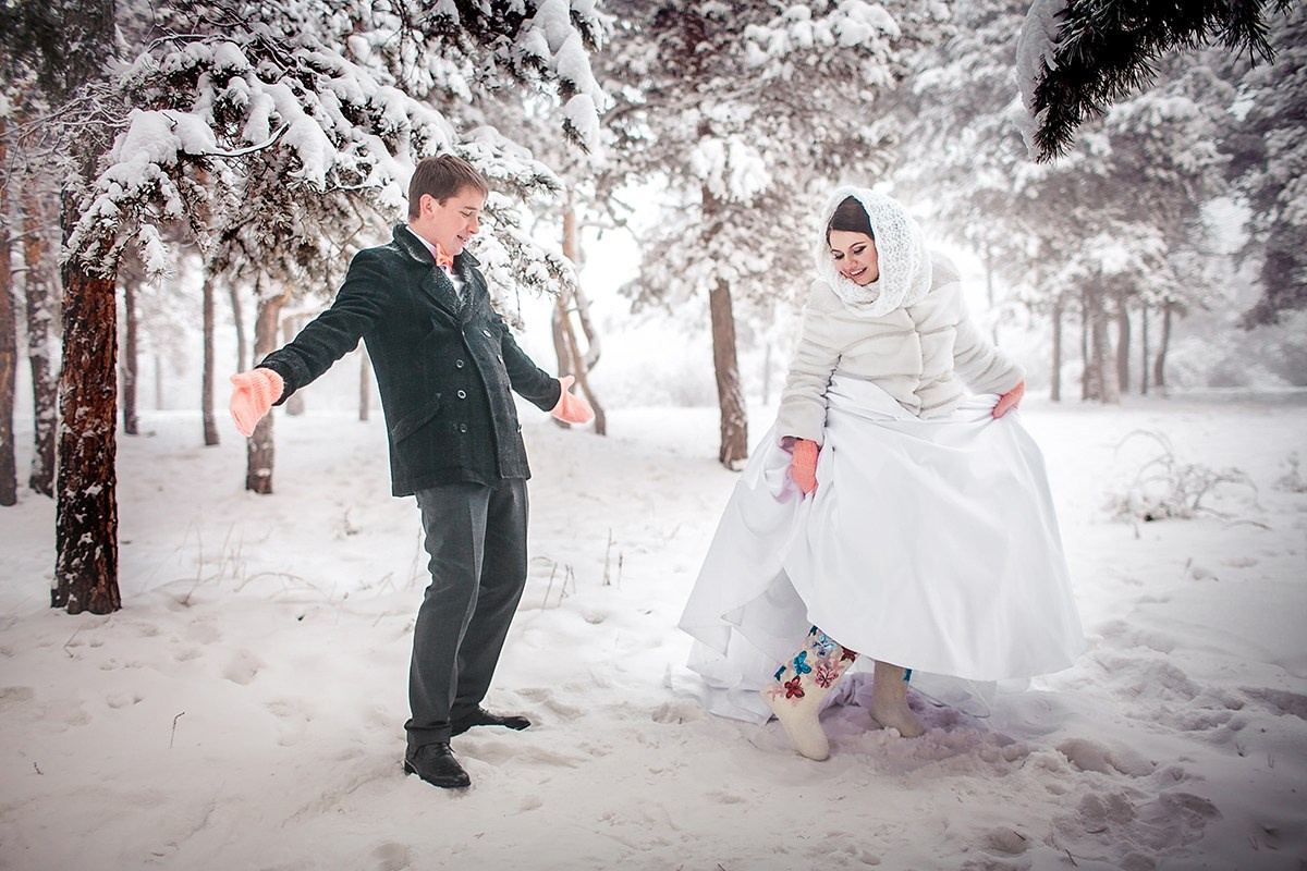 Зимнее свадебное фото. Фотограф Надежда Куин, Якутск
