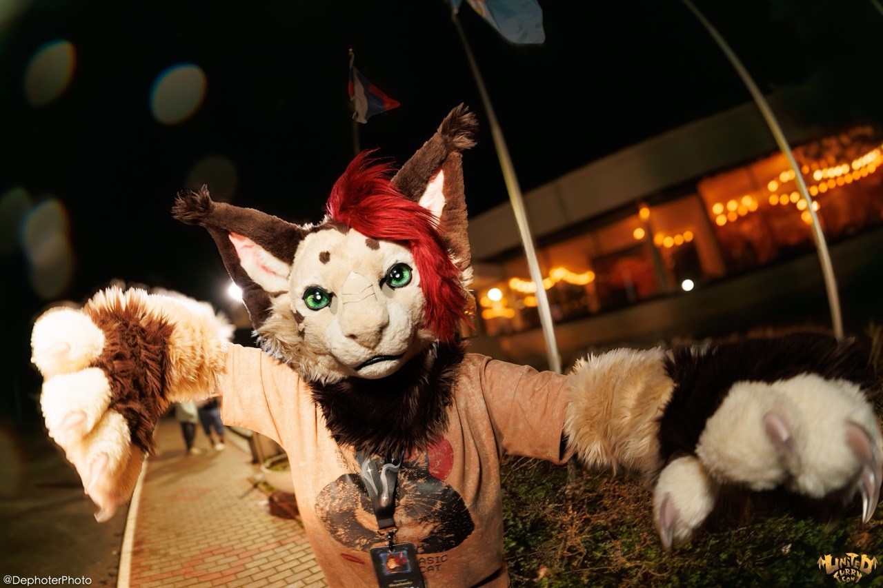 United Furry Convention 2026. Различные мероприятия и просто фотографии людей