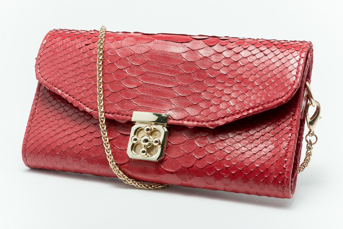 Фотосессия изделий из натуральной кожи для каталога и интернет-магазина. Фотограф интерьеров Фотосъемка рекламы в Ялте и по Крыму