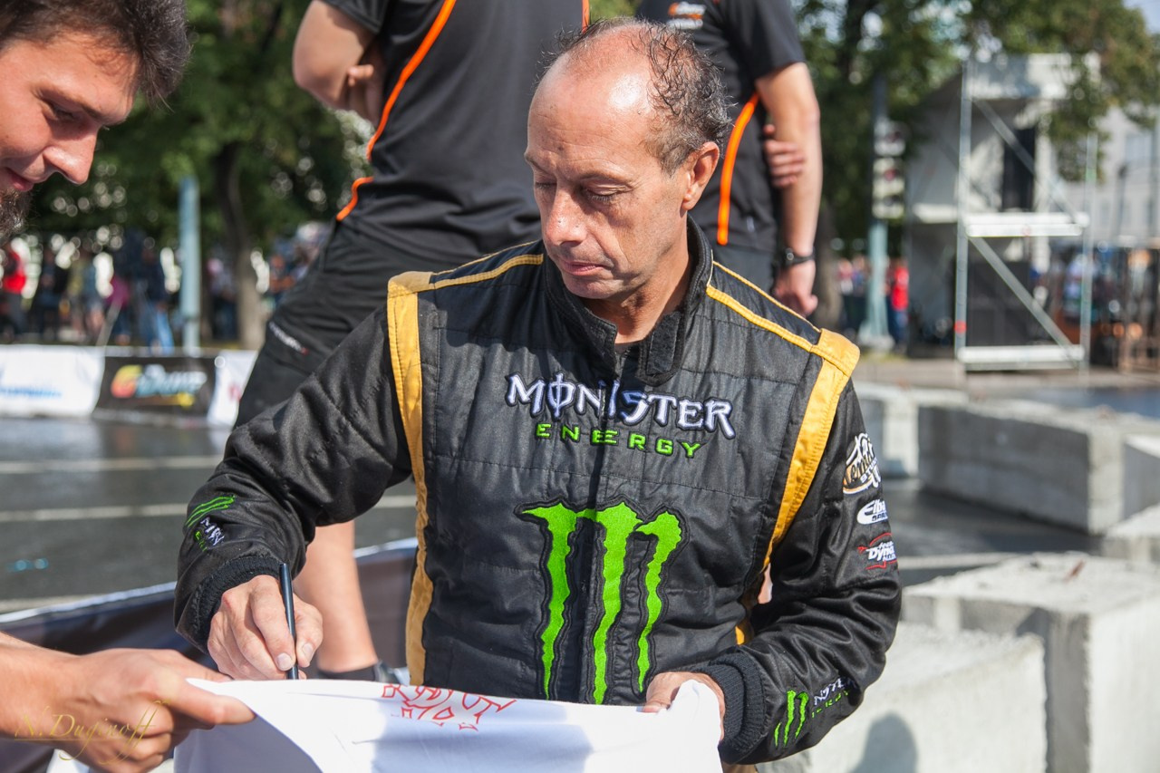 Nissan Nissmo Drive. Профессиональный фотограф Дугинов Николай | Екатеринбург