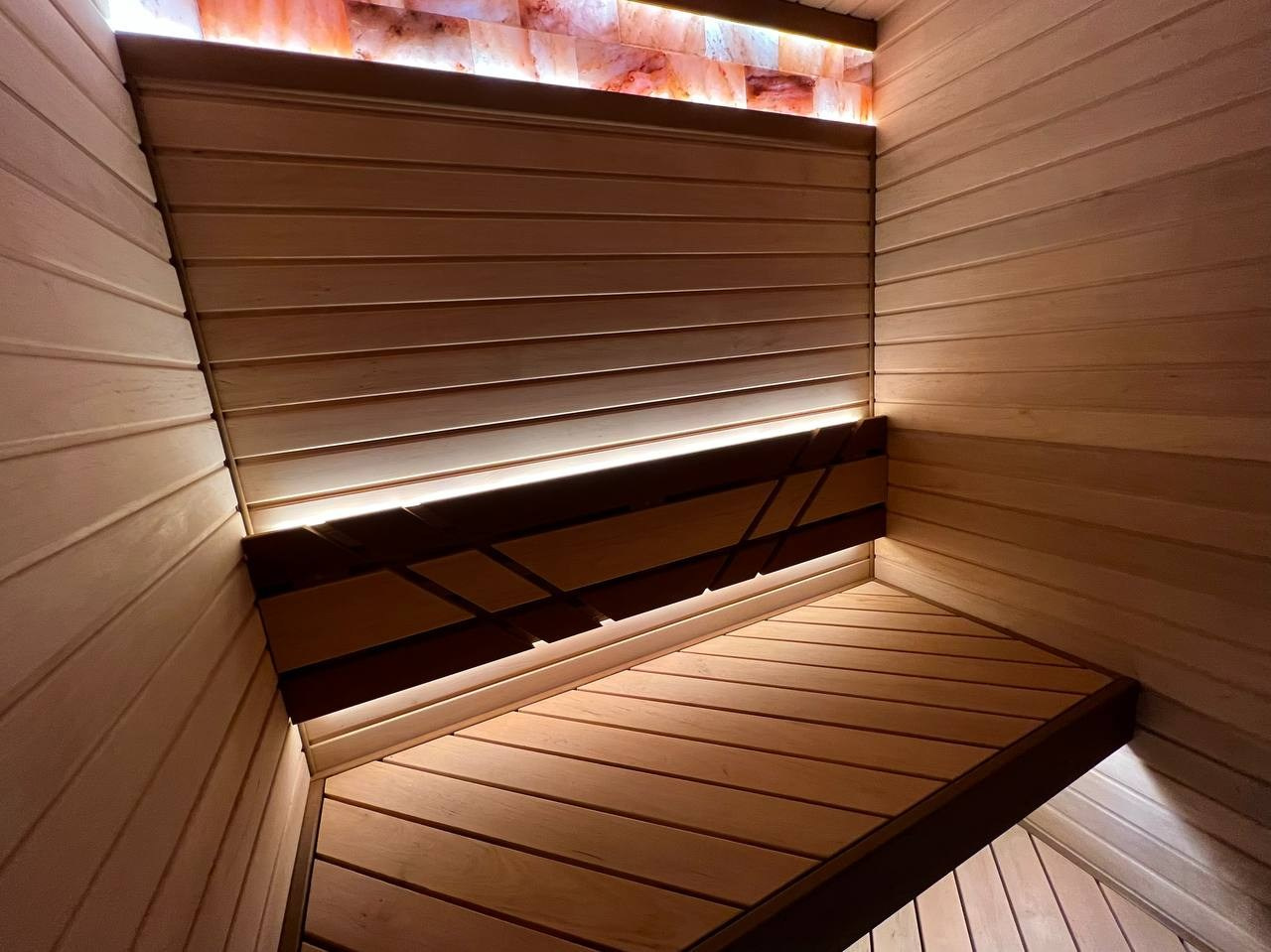 Сауна в Кронштадте на базе электрокаменки Tylo Sense Sport. Задача создать максимальный уют в помещении минимальных габаритов выполнена!. SaunaTopMasters