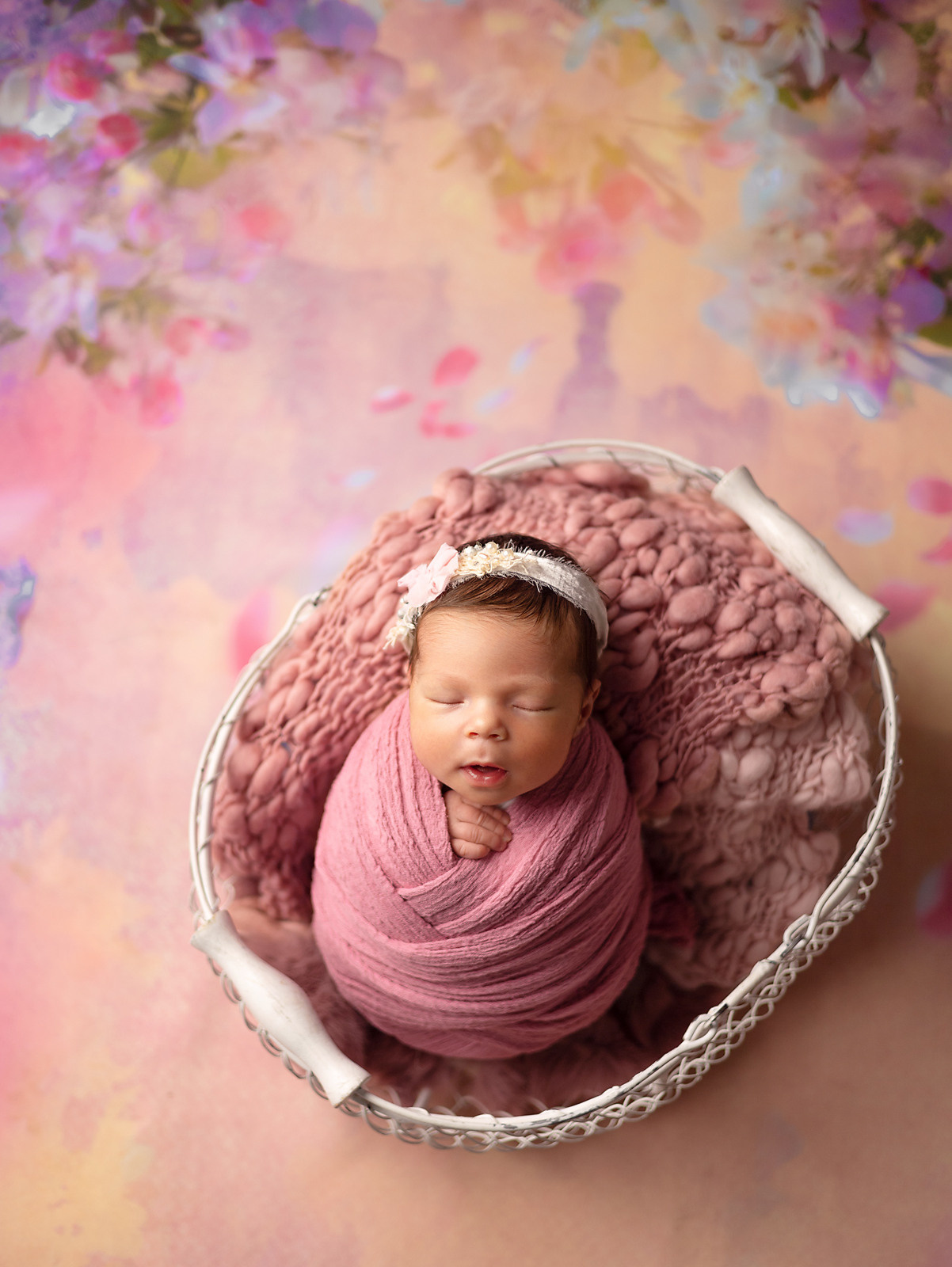 Newborn. Фотограф новорождённых в Казани Нейля Гильмутдинова ньюборн