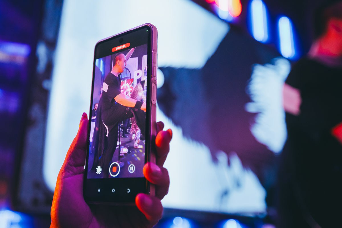 Концерт LINDA в РУКИ ВВЕРХ БАР в Ростове-на-Дону