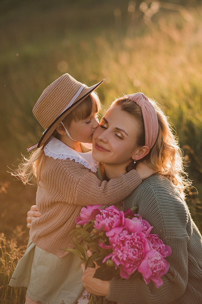 Мама Настя и маленькая София. Свадебный и семейный фотограф в Белгороде Евгения Курочкина