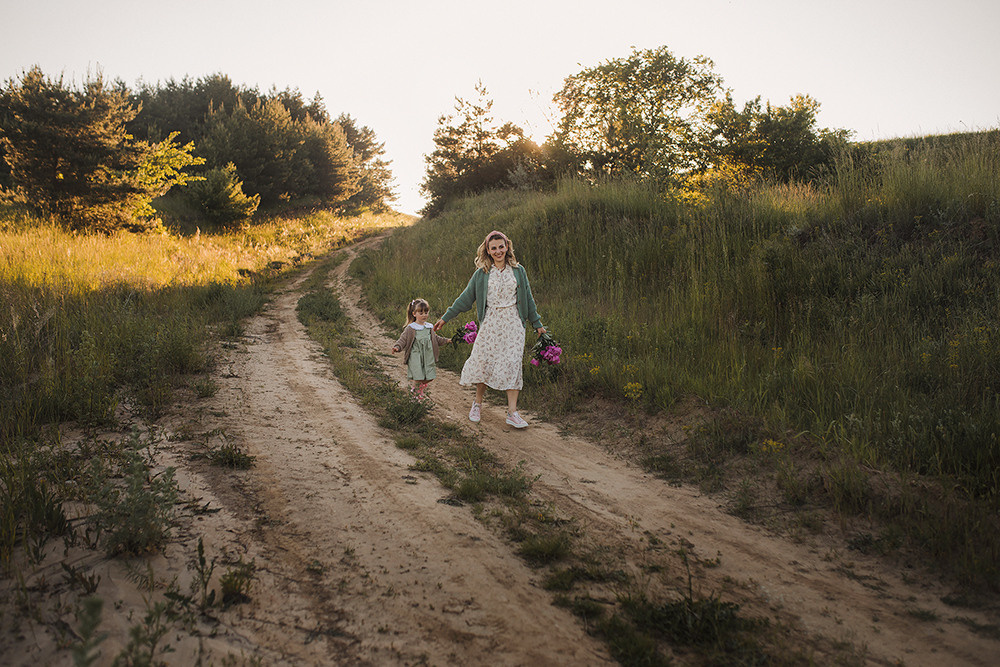Мама Настя и маленькая София. Свадебный и семейный фотограф в Белгороде Евгения Курочкина