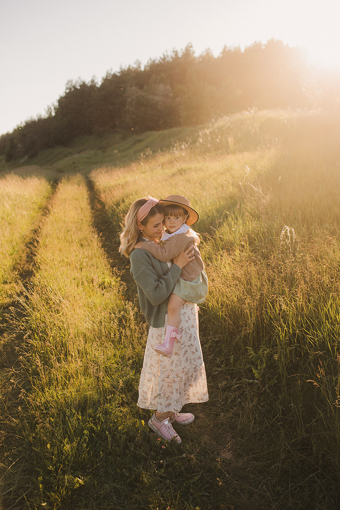 Мама Настя и маленькая София. Свадебный и семейный фотограф в Белгороде Евгения Курочкина