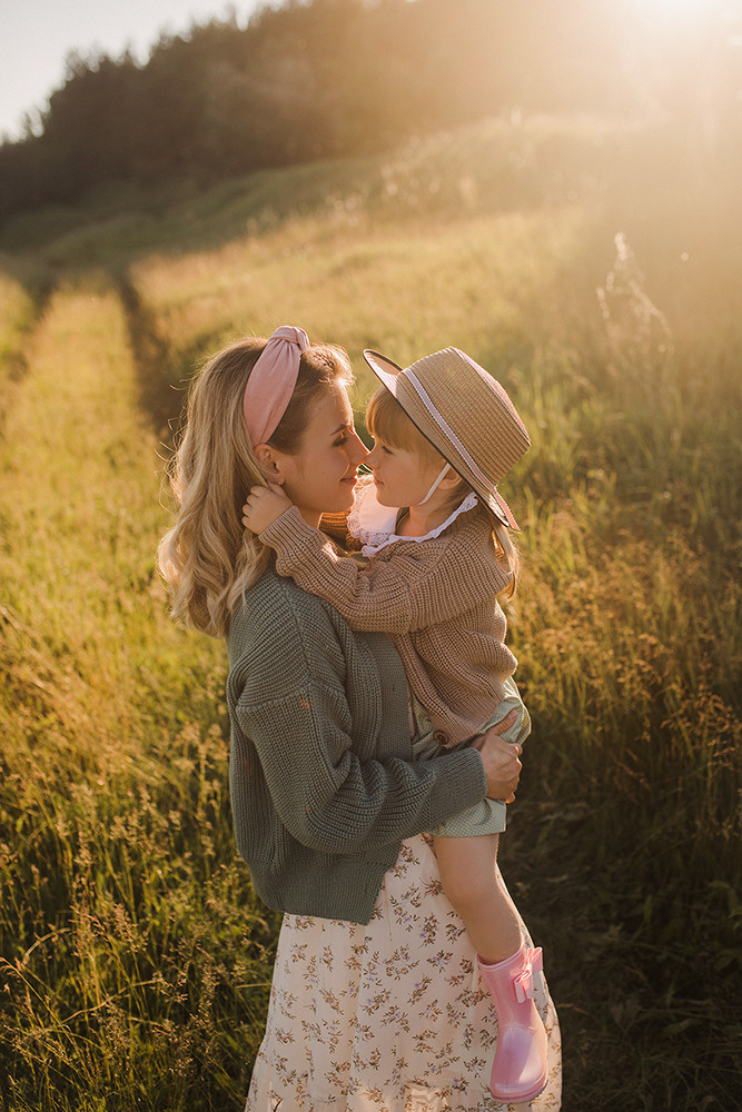 Мама Настя и маленькая София. Свадебный и семейный фотограф в Белгороде Евгения Курочкина