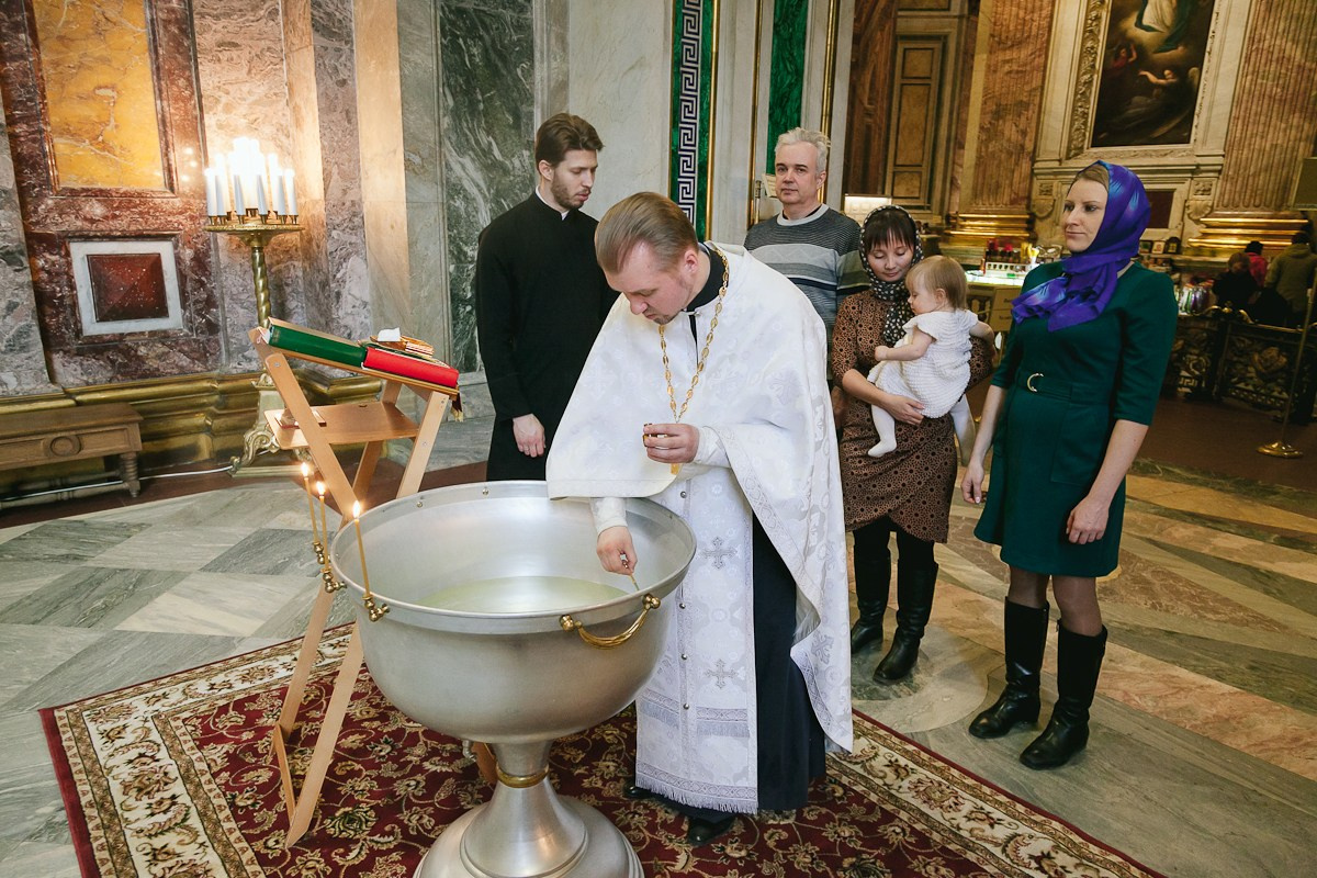 Крещение в Исаакиевском соборе малыша, Санкт-Петербург. Фотограф крещение венчание в Петербурге! Помогает подобрать храм и посоветовал душевного батюшку в СПб