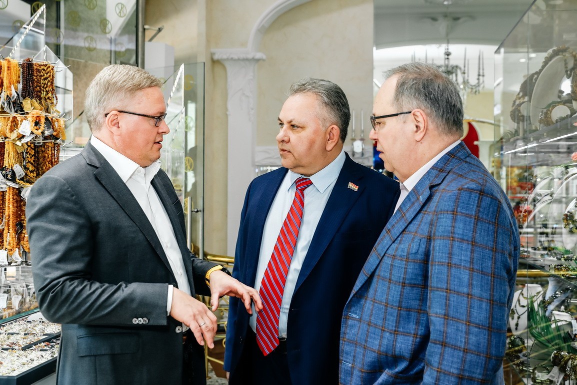 Янтарная галерея. Alena Nezalenova