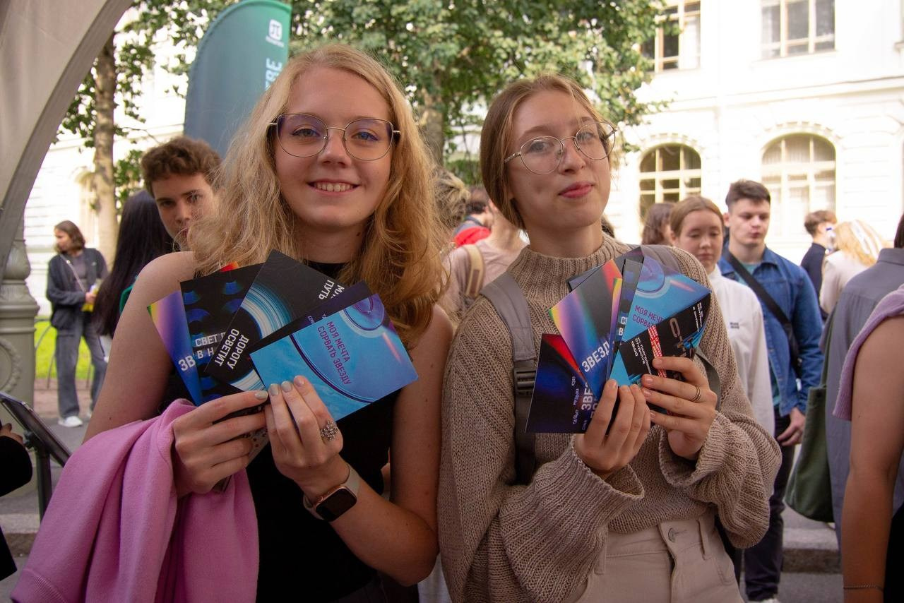 ПОРТФОЛИО ГРАФИЧЕСКОГО ДИЗАЙНЕРА. ПОРТФОЛИО ГРАФИЧЕСКОГО ДИЗАЙНЕРА