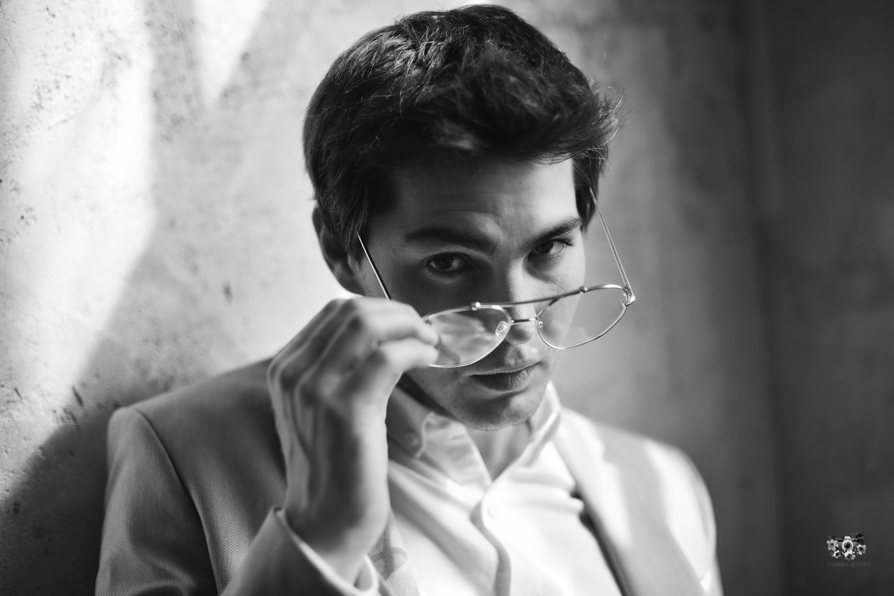 Чб портреты в Туле. Портретный, семейный, свадебный фотограф. Бизнес, контент съёмка. Тула