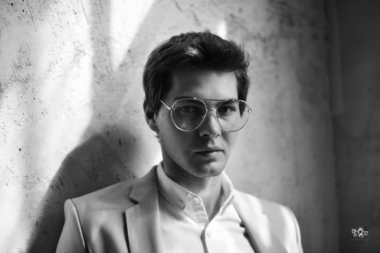 Чб портреты в Туле. Портретный, семейный, свадебный фотограф. Бизнес, контент съёмка. Тула