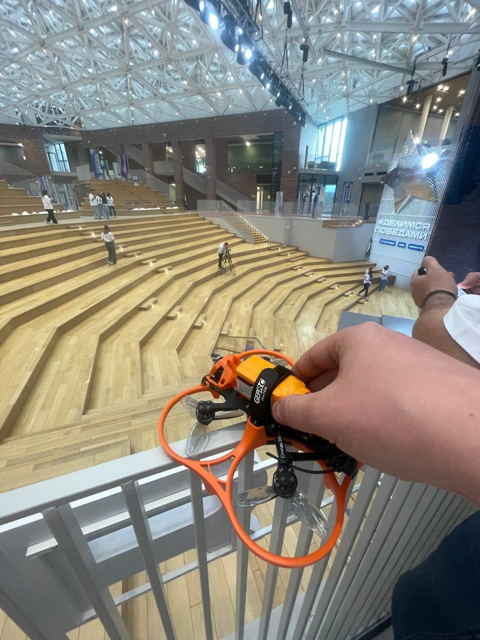 Парк Квадрокоптеров. MSCopters indoor — аэросъемка на FPV-дронах в помещениях