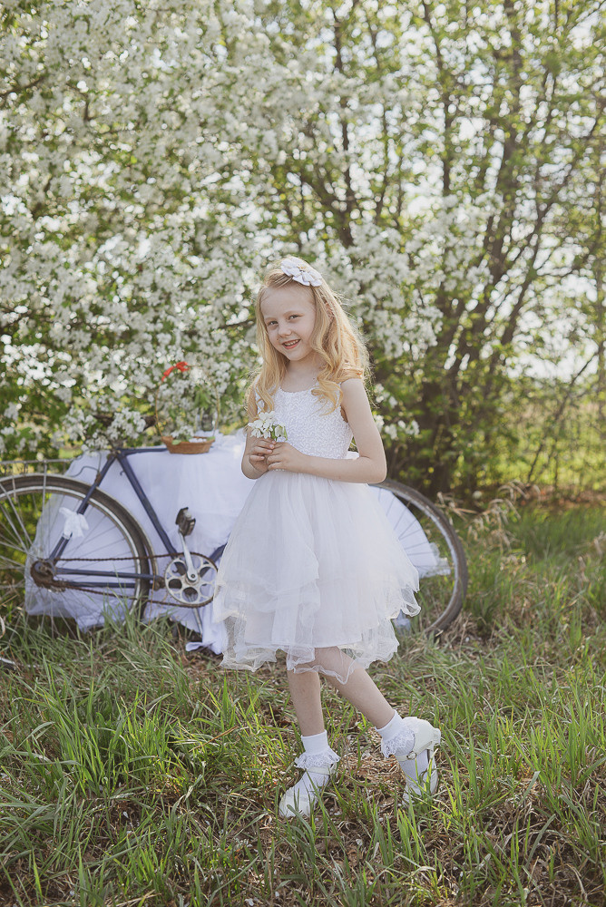 Фотосессия в Цветущих Яблонях. Свадебный и семейный фотограф Барнаул Новоалтайск