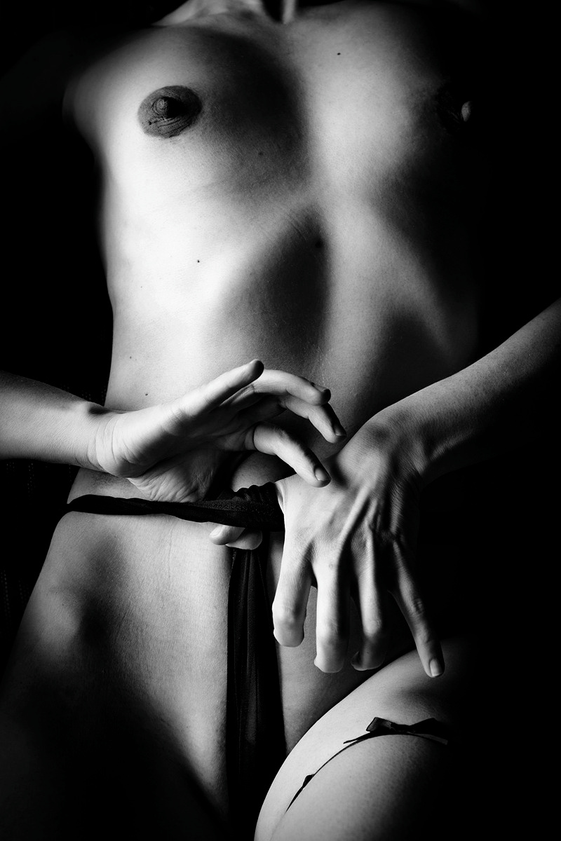 Лиза. Эротико-драматический фотограф Маруся Скоробогатова