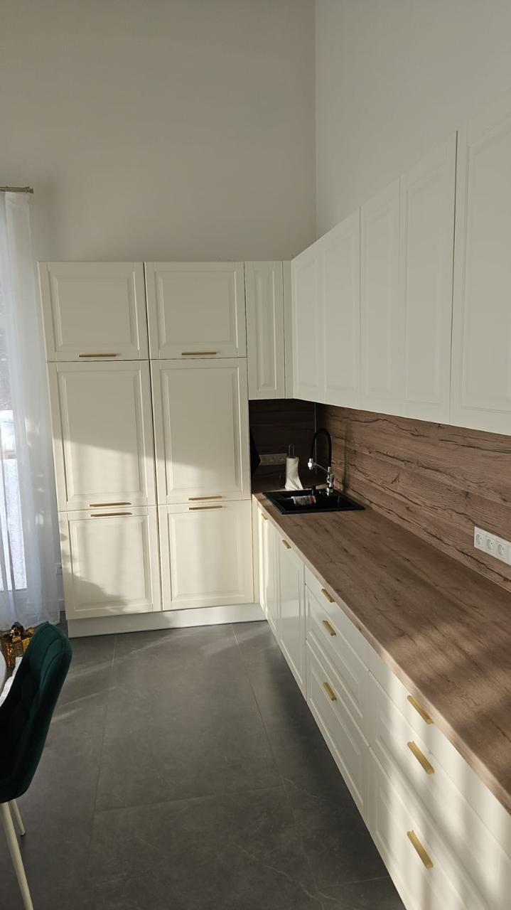 Примеры работ по дизайну кухонь нашей студии. Дизайн-интерьера