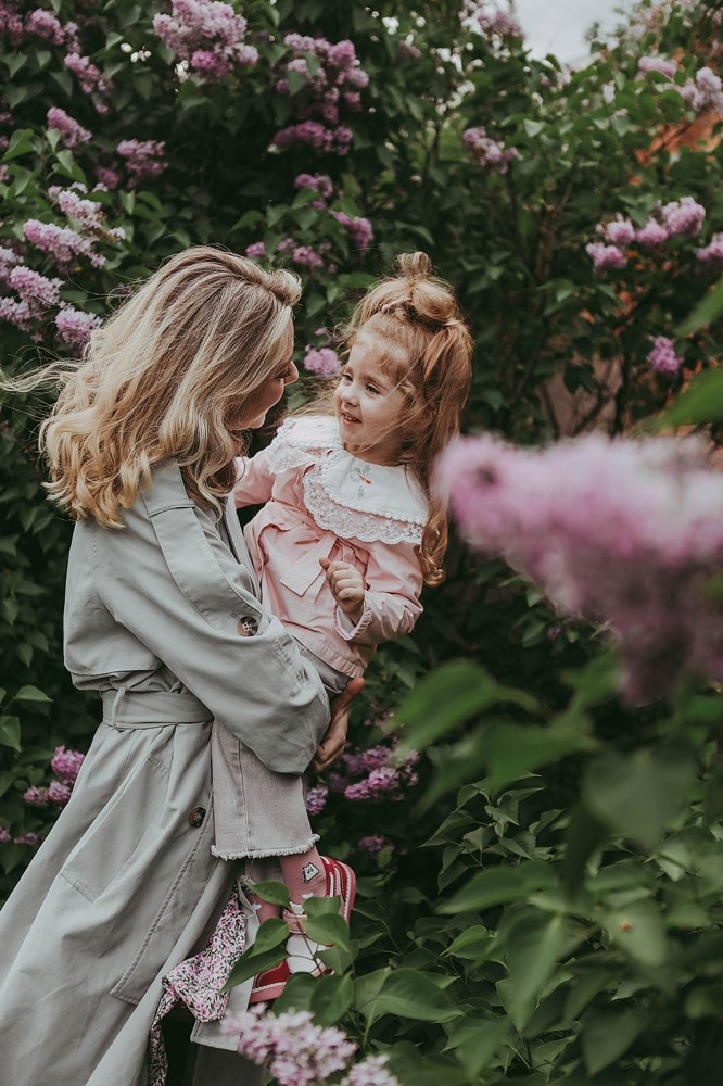 Мама и дочка в сирени!). Катя Сидор — фотограф в Москве