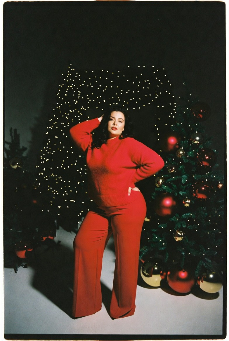 Плюс сайз в красном