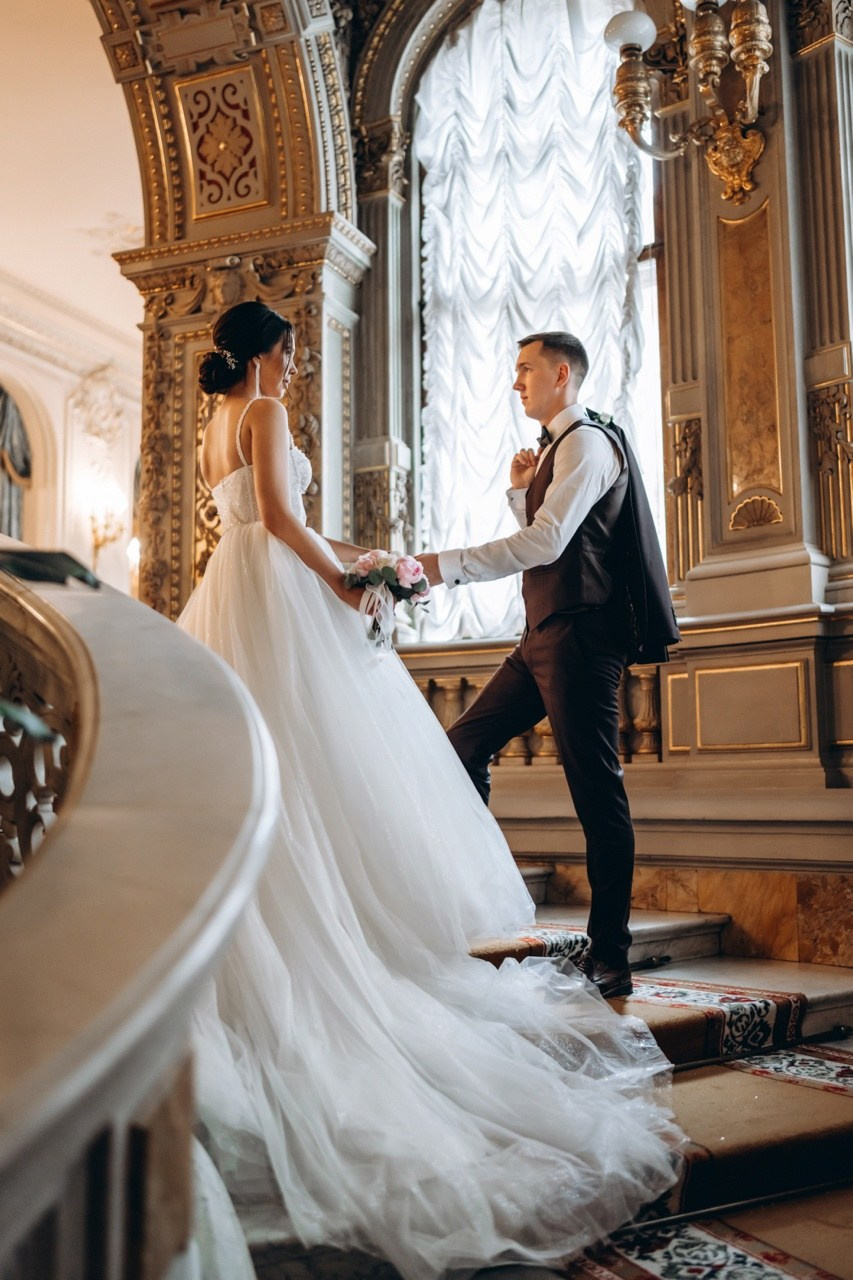 Свадебный образ. Профессиональный топ стилист по прическам и макияжу