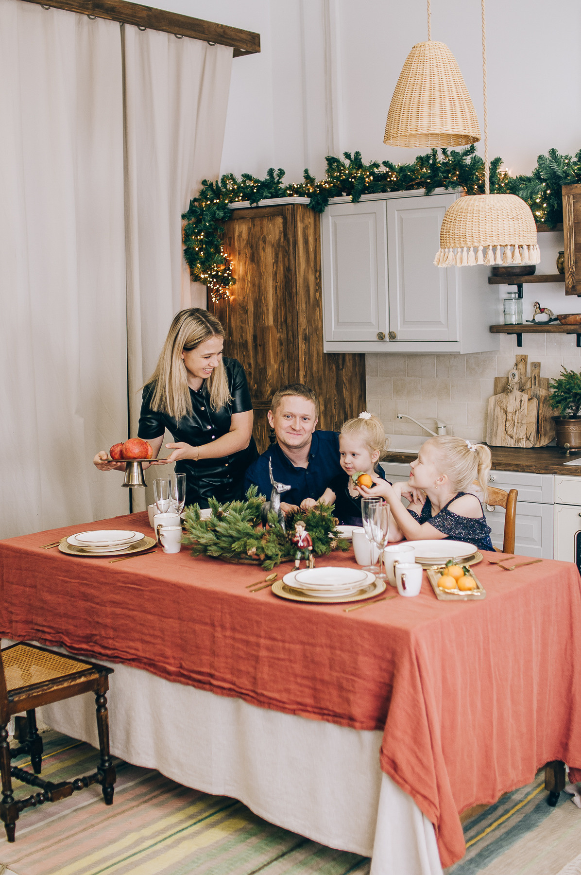 New Year_Саша, Аня и дети. Свадебный и семейный фотограф в Минске Яна Новак